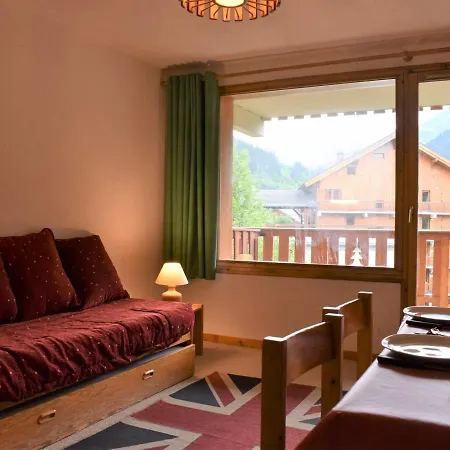 Pour 4 A Meribel, Pres Des Pistes, Balcon, Casier A Ski, Animaux Non Acceptes - Fr-1-180-6 Apartment