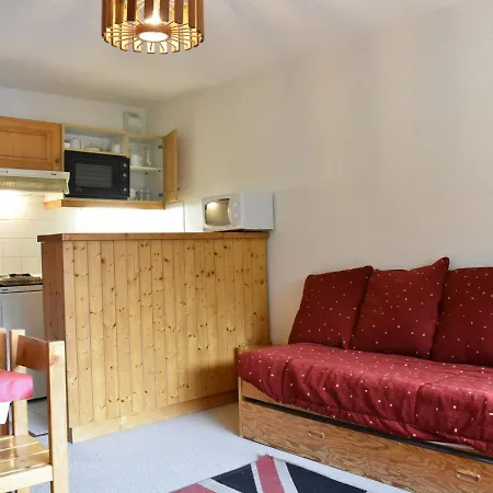 Apartment Pour 4 A Meribel, Pres Des Pistes, Balcon, Casier A Ski, Animaux Non Acceptes - Fr-1-180-6 Meribel
